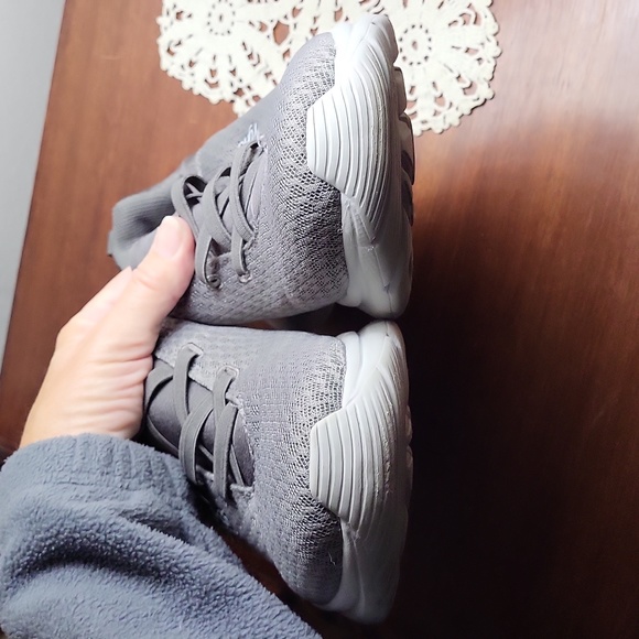 Ryka Whim - Picture 9 of 12